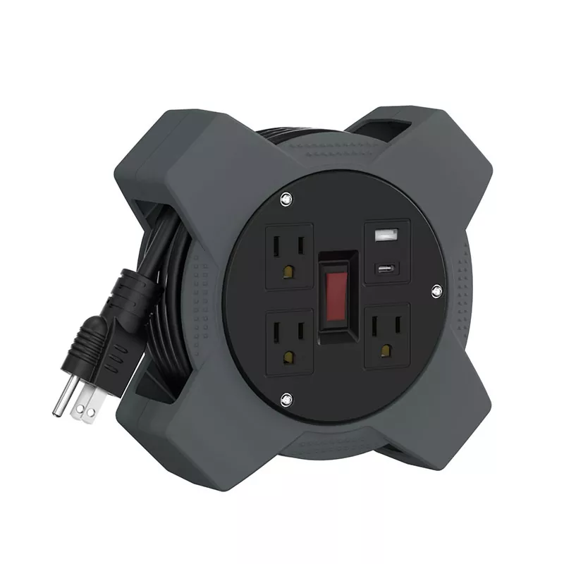 3 lizdai USB plastikinio laido ritė 20 pėd 3 lizdai USB plastikinio laido ritė 20 pėd